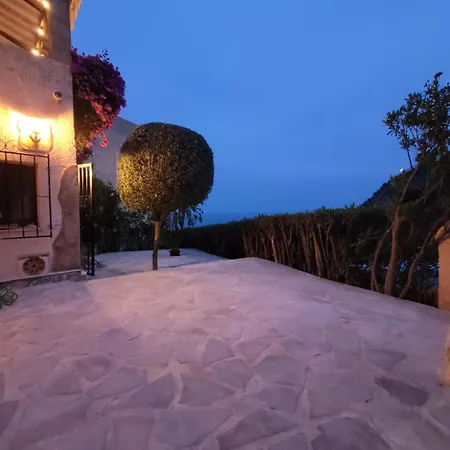 Casa Esperanza *